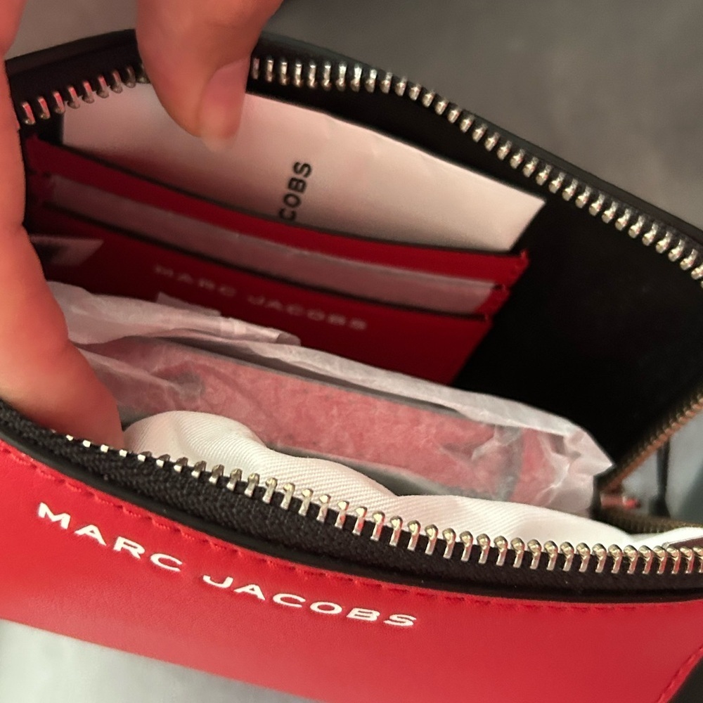 NWT Marc Jacobs red crossbody with dust bag - Picture 5 of 6